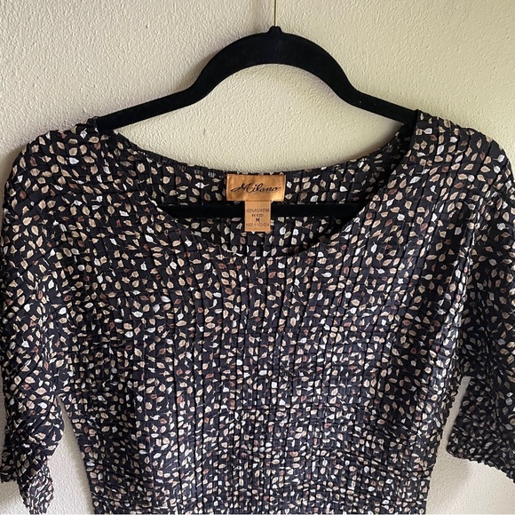 Milano Crinkly Plisse Scoop Neck 3/4 Sleeve Blouse. Black w Autumn Leaves. Med - Picture 7 of 12